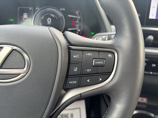 2023 Lexus UX 250h F SPORT Design