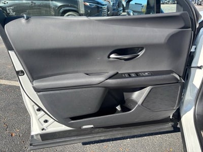 2025 Lexus UX 300h Premium