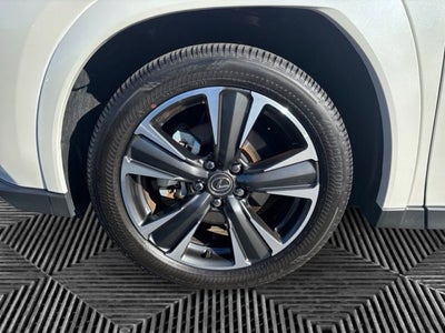2025 Lexus UX 300h Premium