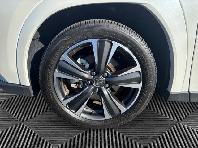 2025 Lexus UX 300h Premium