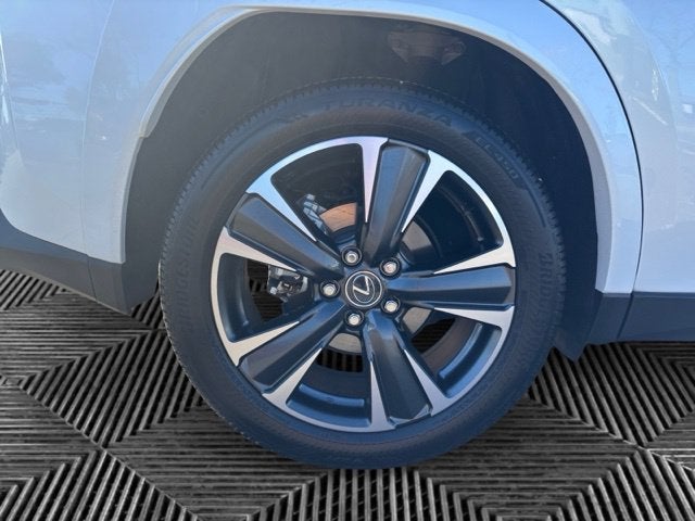 2025 Lexus UX 300h Premium
