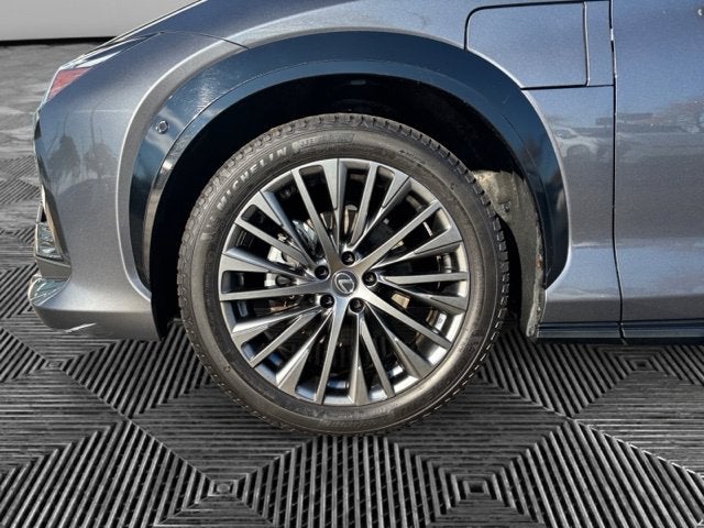 2023 Lexus RZ 450e Luxury