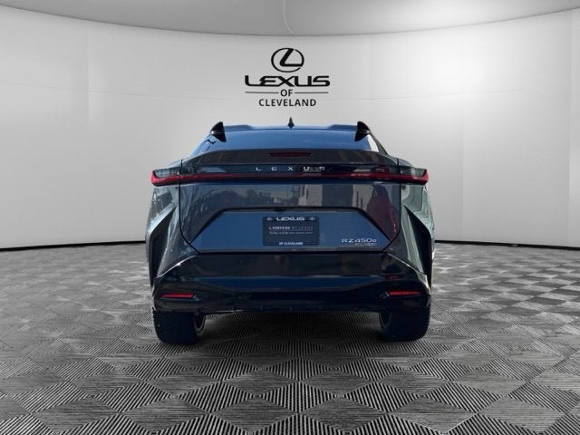 2023 Lexus RZ 450e Luxury