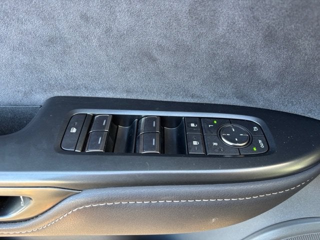 2023 Lexus RZ 450e Luxury