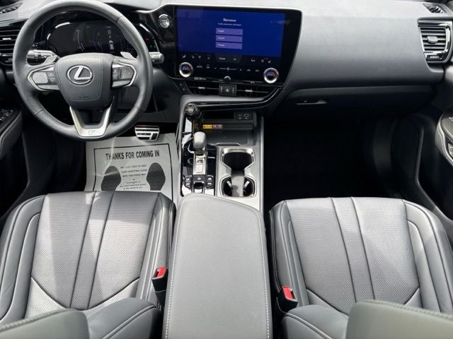 2025 Lexus NX PHEV 450h+ - Photo 13
