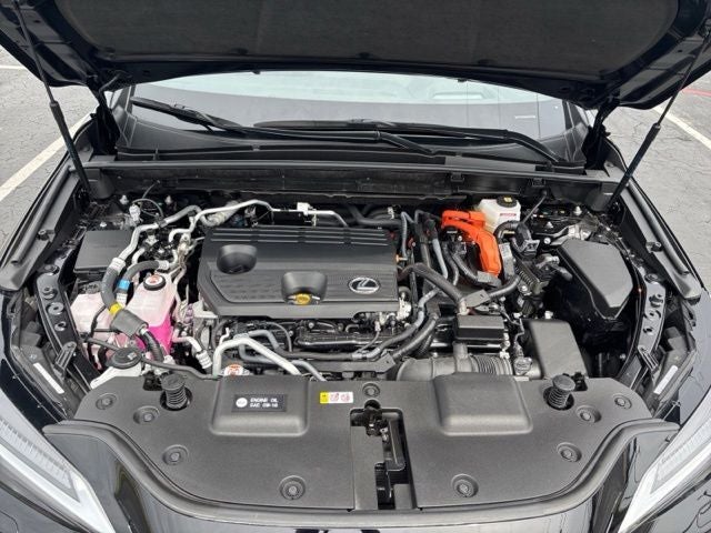 2025 Lexus NX PHEV 450h+ - Photo 29