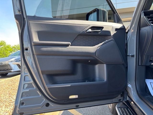 2025 Lexus GX Premium - Photo 11