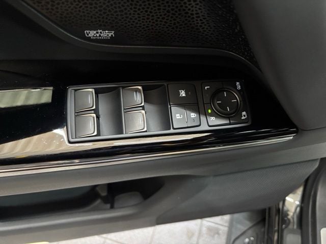 2025 Lexus LX 700h Overtrail