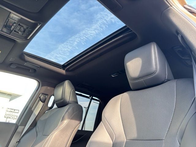 2025 Lexus LX 700h Overtrail