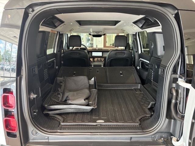 2022 Land Rover Defender 110 X-Dynamic SE