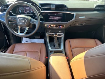 2022 Audi Q3 Premium quattro
