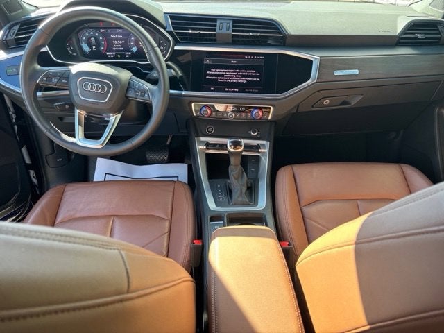 2022 Audi Q3 Premium quattro