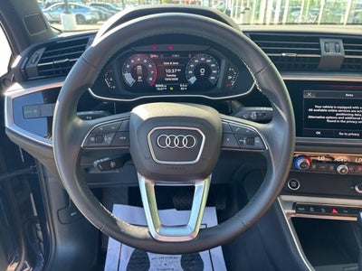 2022 Audi Q3 Premium quattro