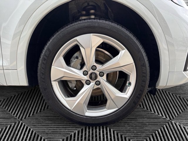 2021 Audi Q5 45 Premium Plus quattro