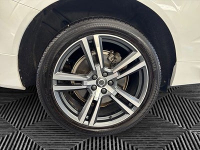 2019 Volvo XC60 T6 Momentum