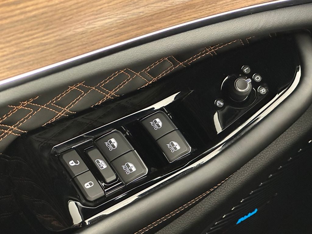 2023 Jeep Grand Cherokee L Summit
