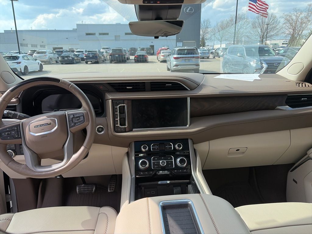 2023 GMC Yukon XL Denali