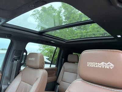 2022 Chevrolet Suburban High Country