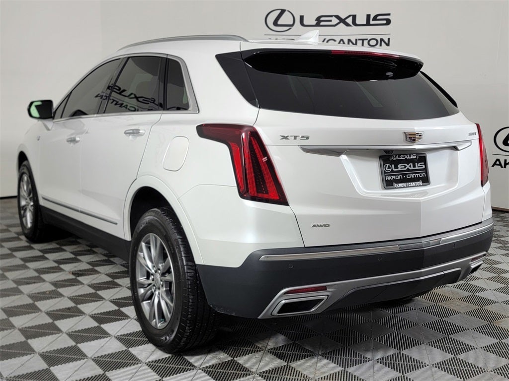 2022 Cadillac XT5 Premium Luxury