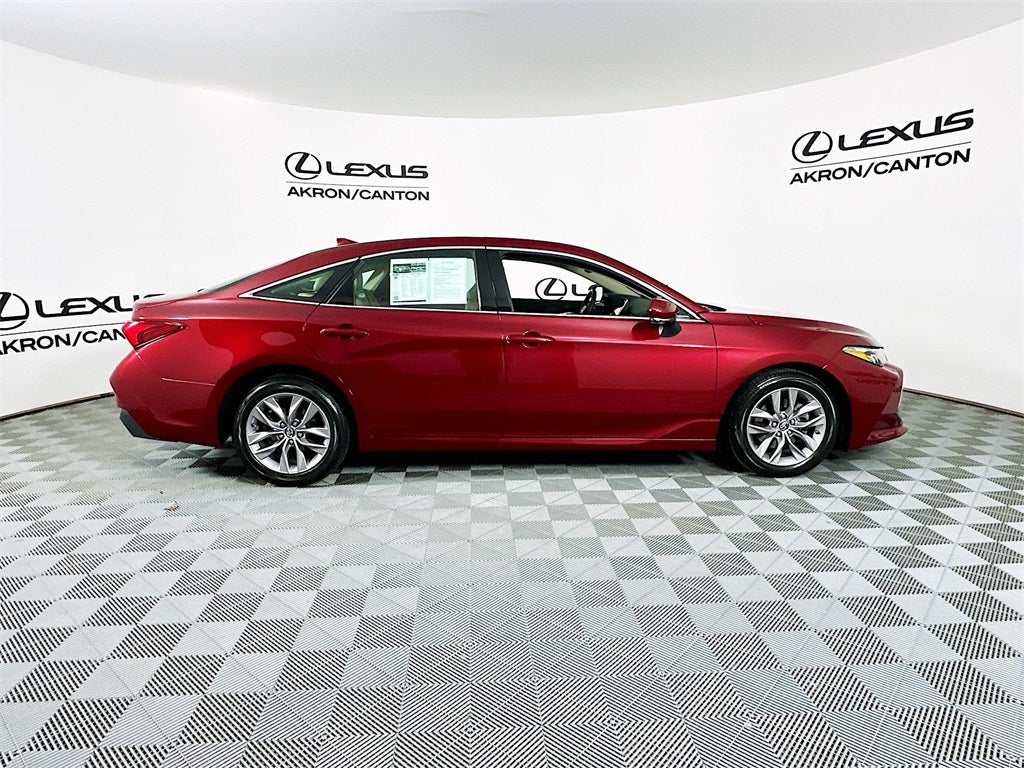 2019 Toyota Avalon XLE