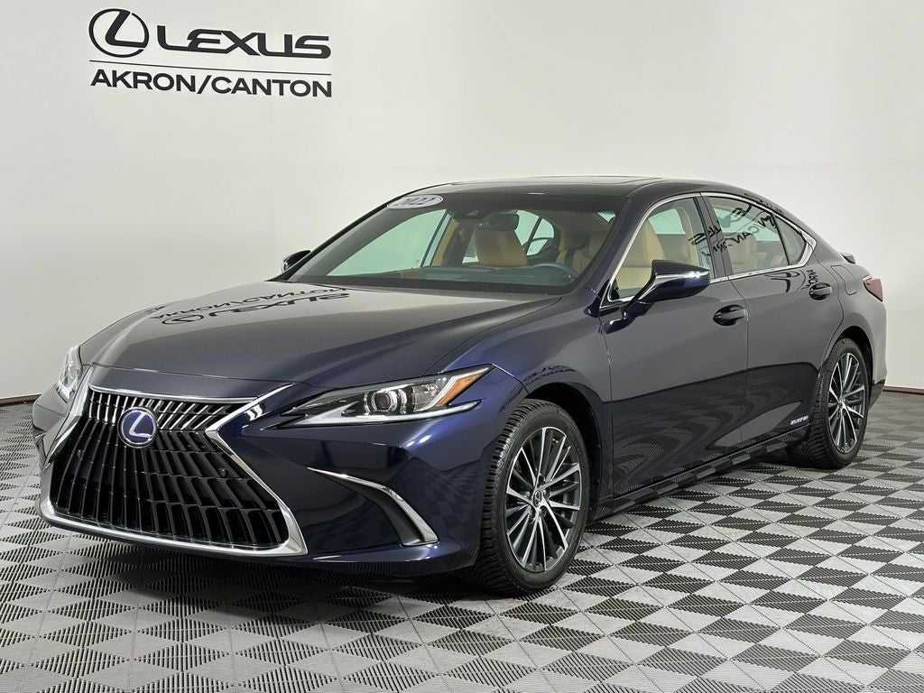 2022 Lexus ES 300h Premium