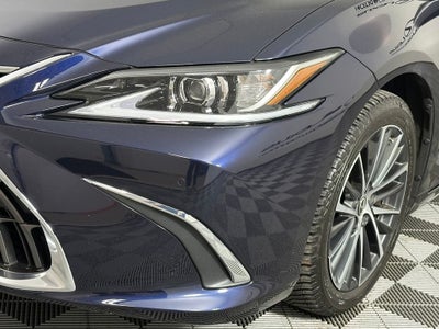 2022 Lexus ES 300h Premium