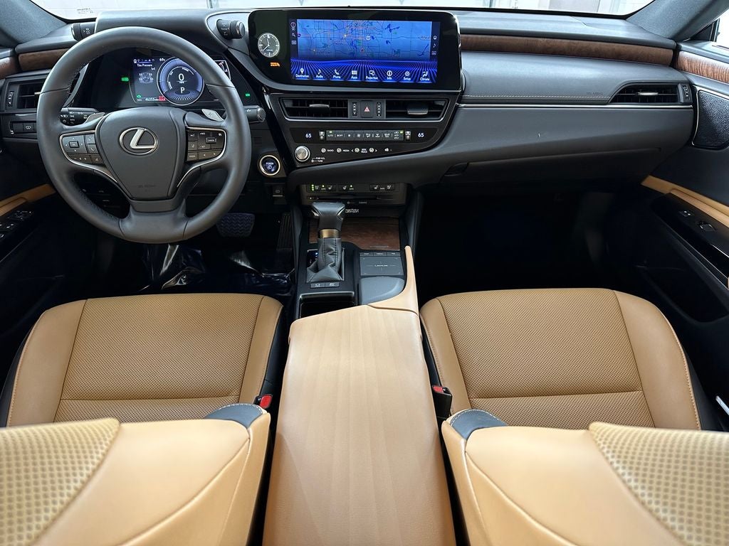 2022 Lexus ES 300h Premium