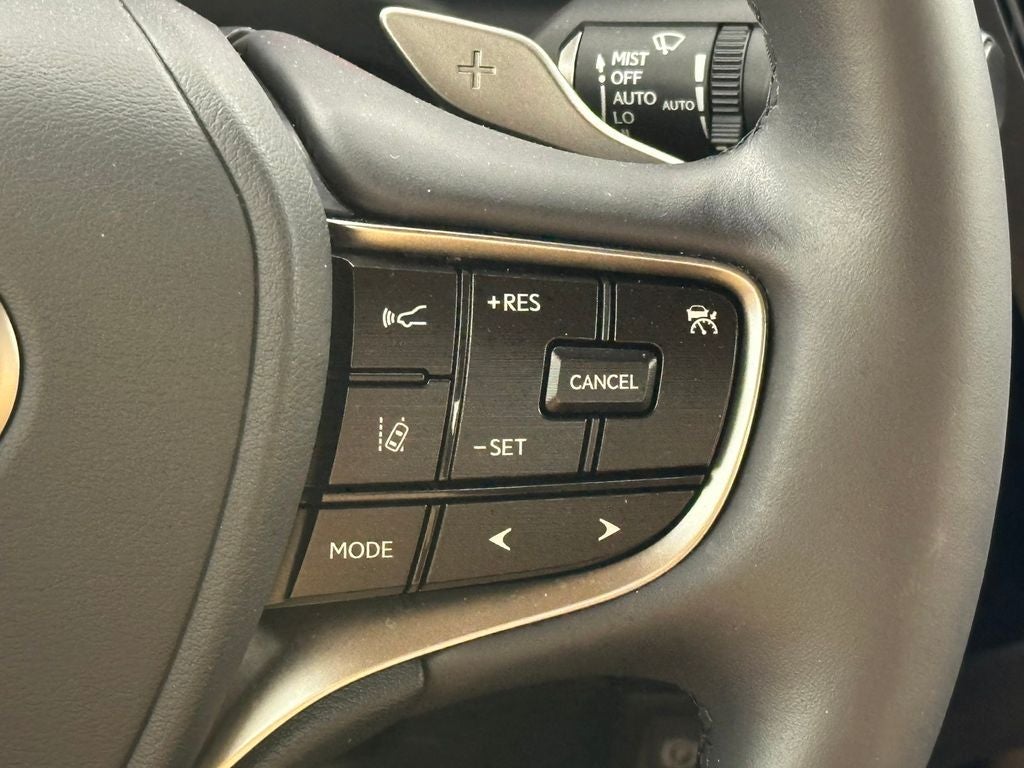 2022 Lexus ES 300h Premium