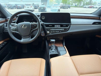 2022 Lexus ES 300h Premium
