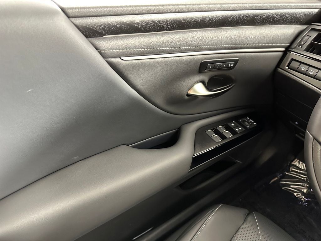 2025 Lexus ES 350 Luxury