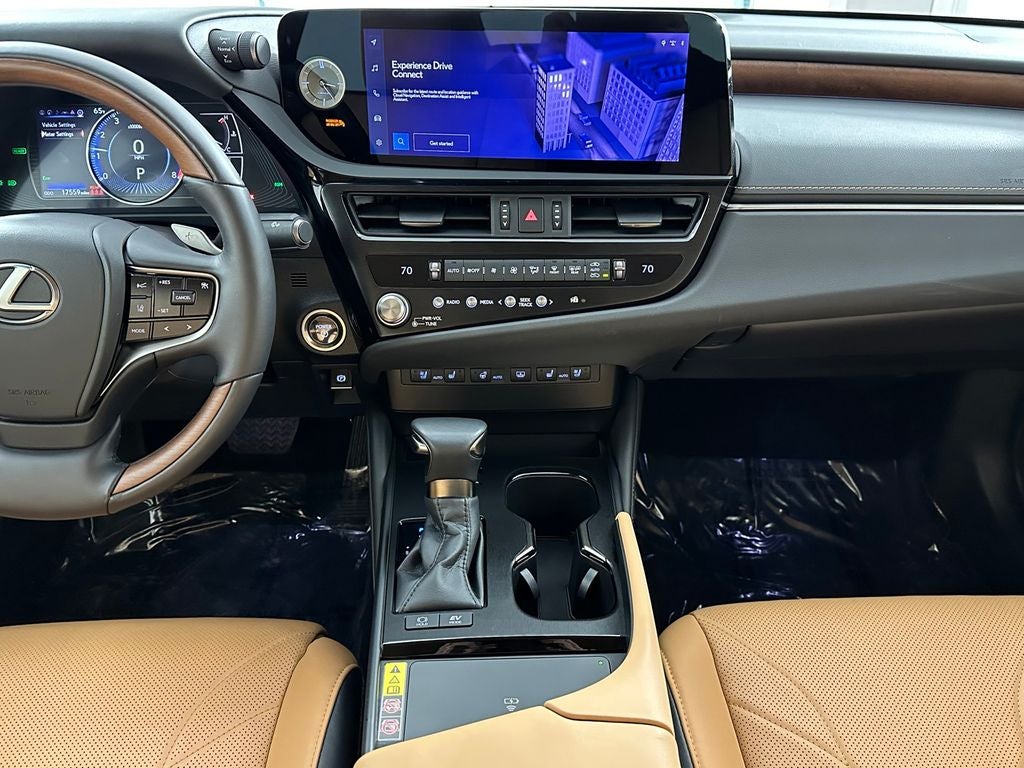 2024 Lexus ES 300h Ultra Luxury