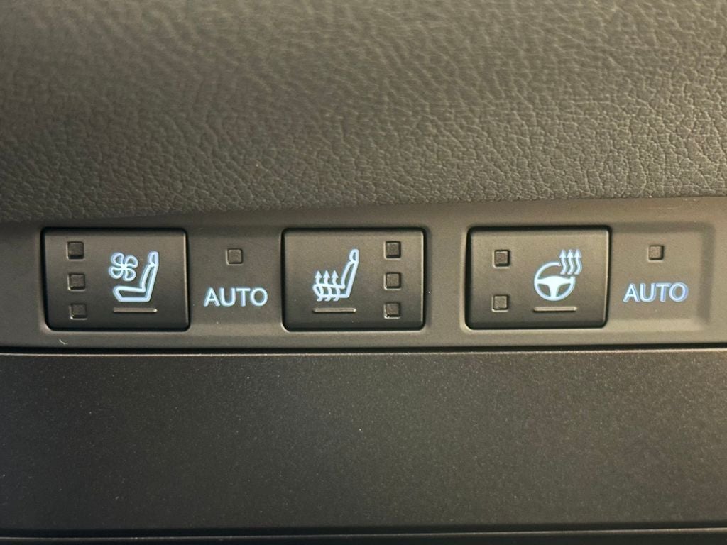 2024 Lexus ES 300h Ultra Luxury