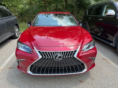 2025 Lexus ES 300h Ultra Luxury