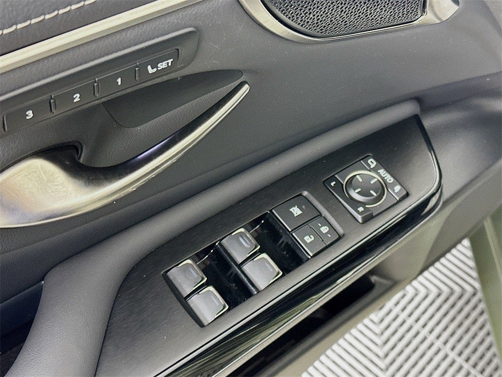 2025 Lexus ES 350 Ultra Luxury