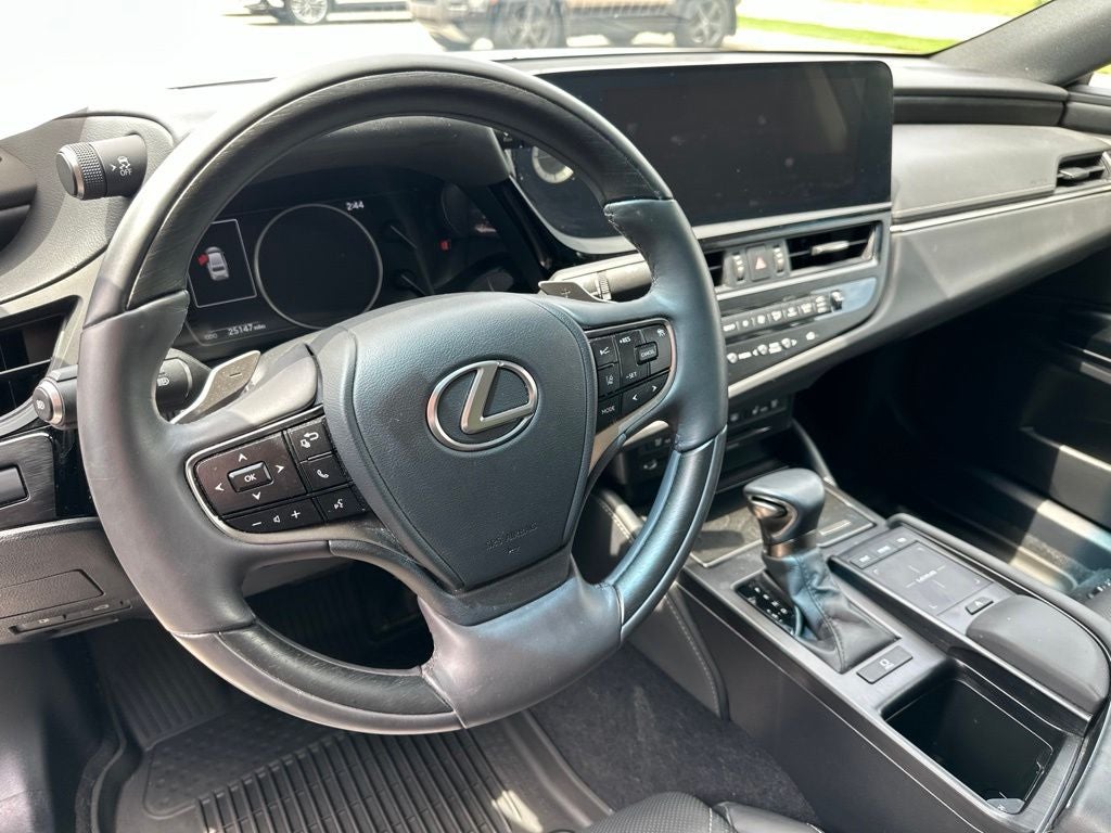 2022 Lexus ES 350 Ultra Luxury