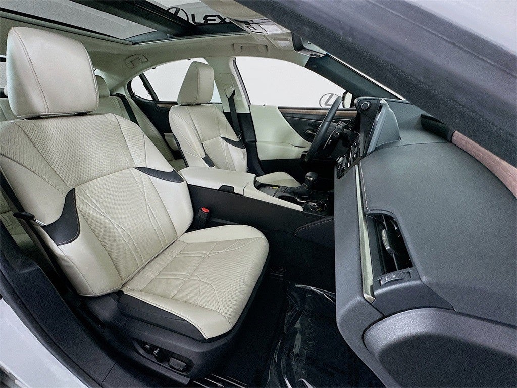 2024 Lexus ES 350 Ultra Luxury