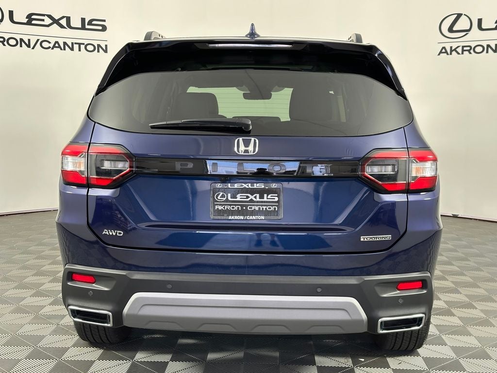 2025 Honda Pilot Touring 8 Passenger