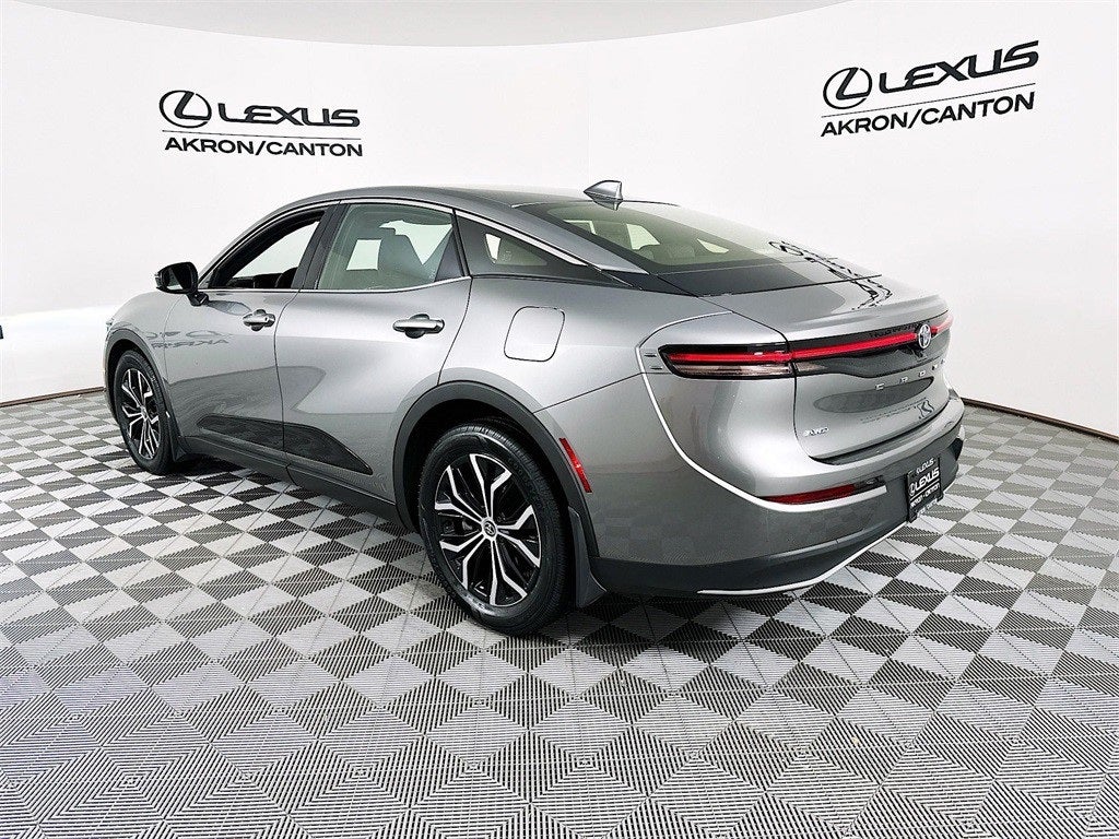 2023 Toyota Crown XLE