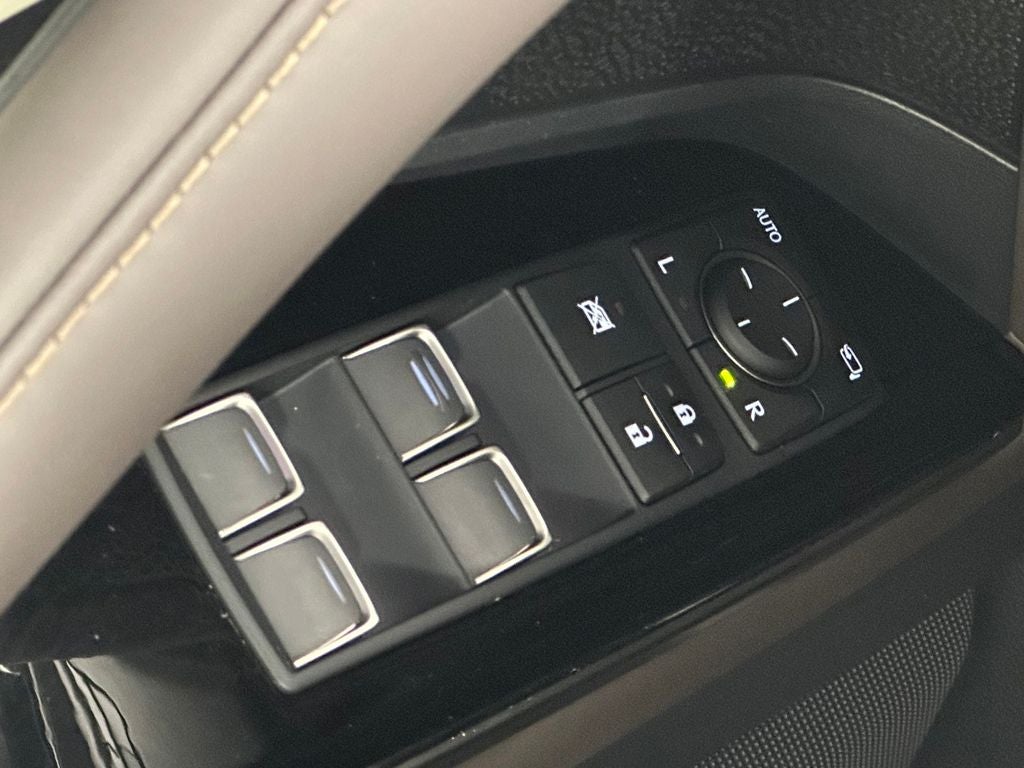 2025 Lexus LX 600 Luxury