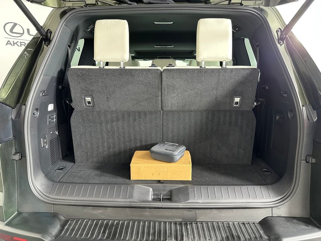 2025 Lexus LX 600 Luxury