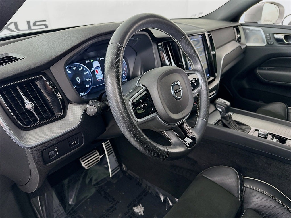 2019 Volvo XC60 T6 R-Design