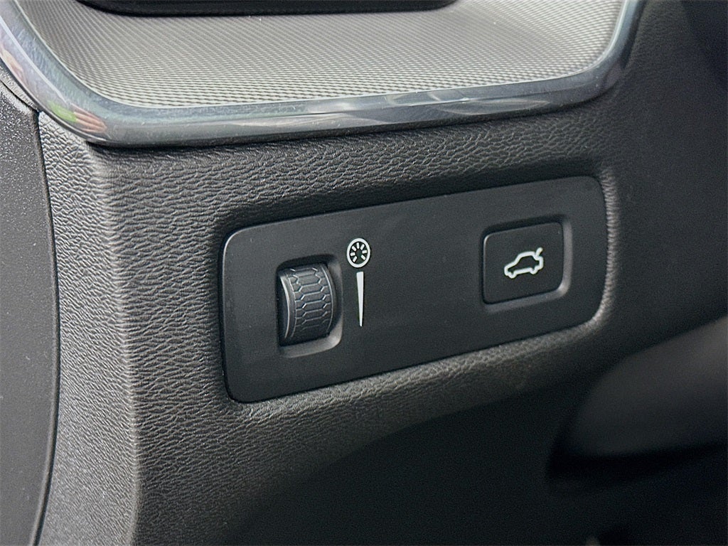 2019 Volvo XC60 T6 R-Design