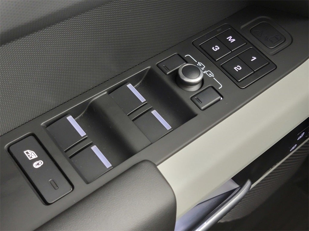 2022 Land Rover Defender 110 X-Dynamic HSE