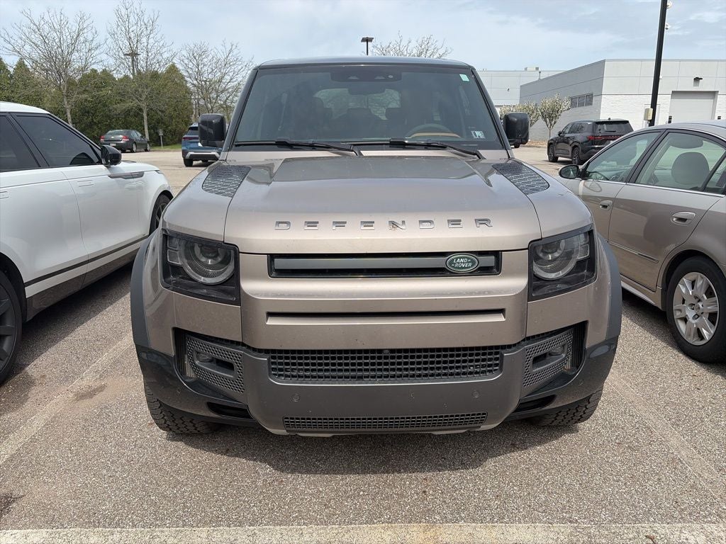 2023 Land Rover Defender 90 V8