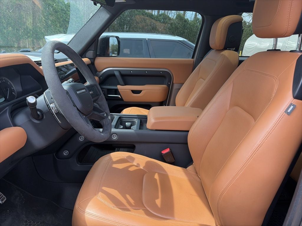 2023 Land Rover Defender 90 V8