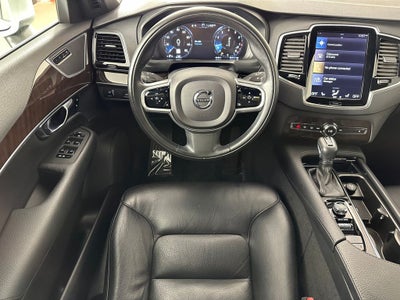 2018 Volvo XC90 T6 Momentum