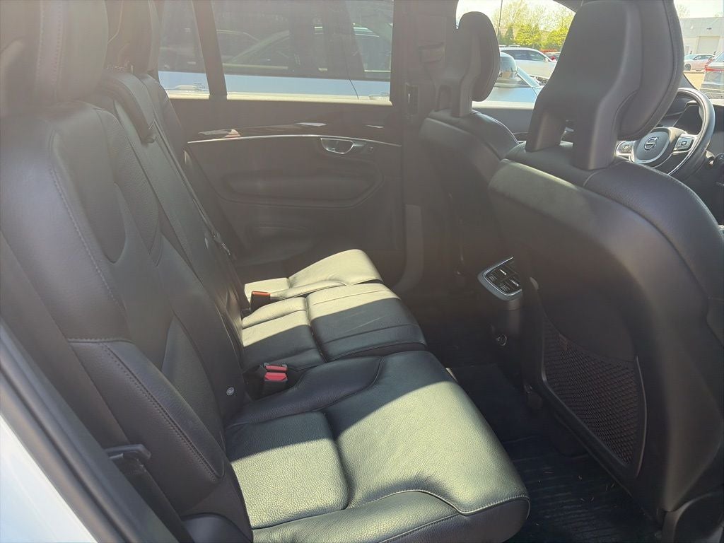 2018 Volvo XC90 T6 Momentum