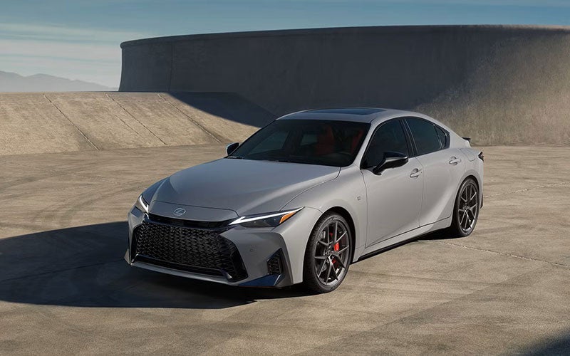Lexus IS